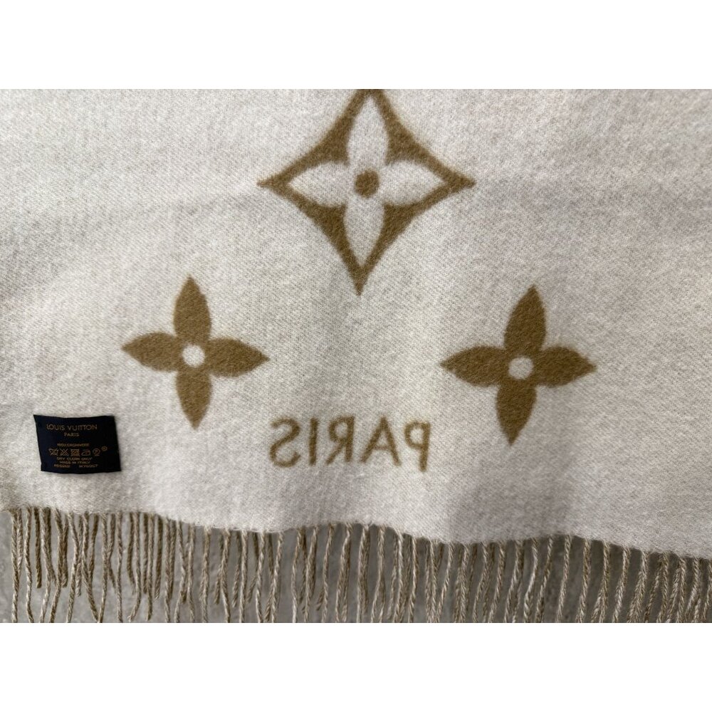 LOUIS VUITTON Monogram Reversible 100% Cashmere Scarf In Cream & Caramel Made In - Picture 6 of 8